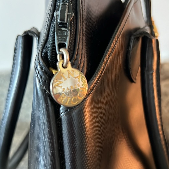 Nina Ricci Handbag - Picture 3 of 13